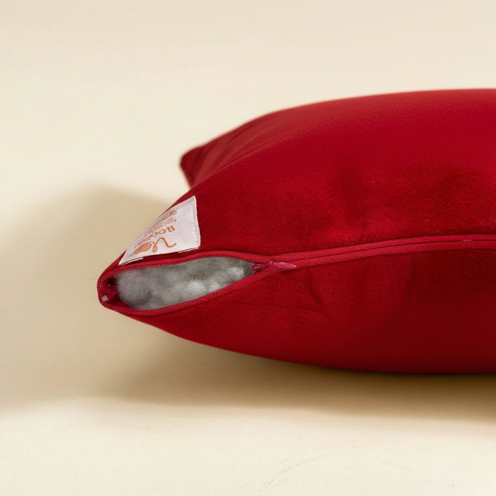Filled-cushion Luxury Scarlet Velvet Square Pillow